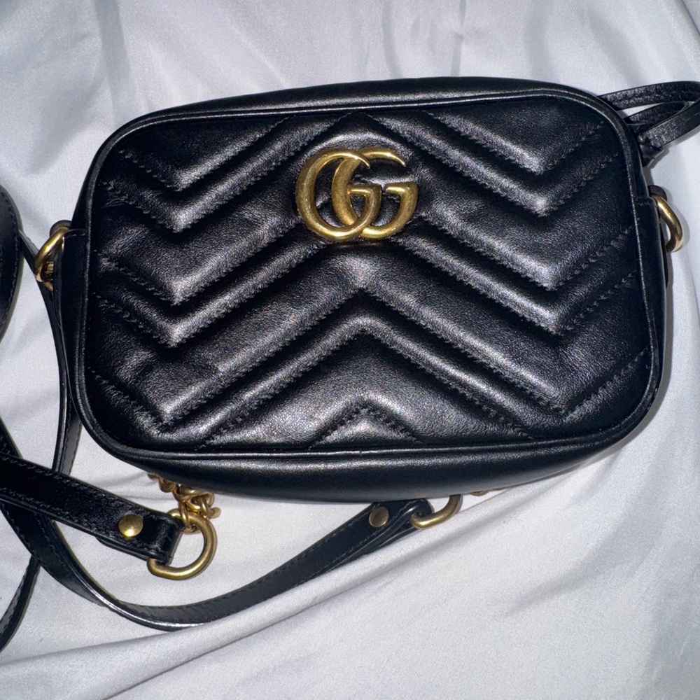 Gucci GG Marmont Small Camera Bag